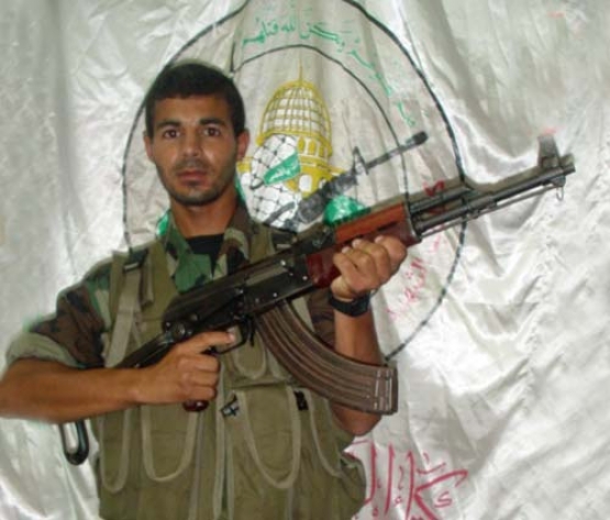 الشهيد القسامي /  أمين محمود النجار