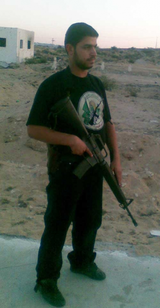 الشهيد حمزة خليل  الحية 