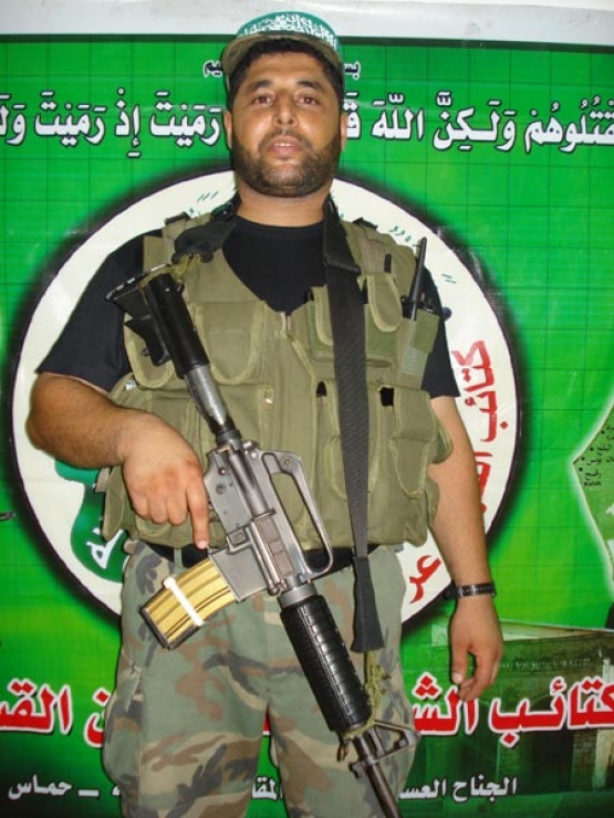 الشهيد إياد عبد المجيد الحية