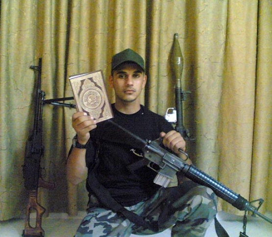 الشهيد القسامي/ عبد الكريم عادل إخزيق