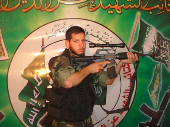 الشهيد محمود طه بعلوشة 