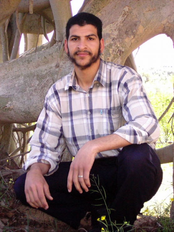 الشهيد محمود عبد العزيز مشتهى