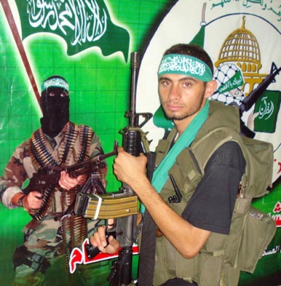 الشهيد ياسر رفيق  حلس 