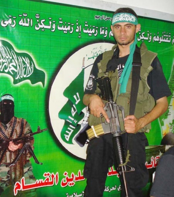 الشهيد ياسر رفيق  حلس 