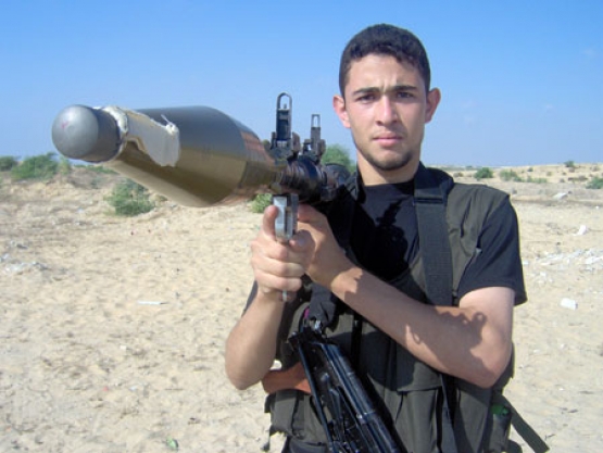 الشهيد عز الدين رفيق عطا الله