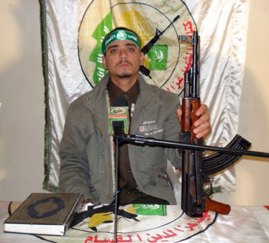 الشهيد محمد سليمان أبو عنزة