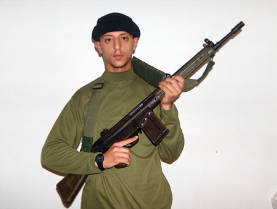 الشهيد  أسامة خالد أبو عنزة