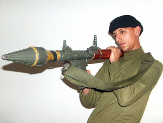 الشهيد  أسامة خالد أبو عنزة