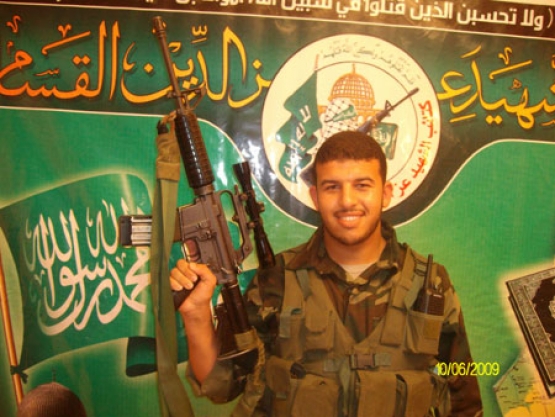 الشهيد عبد الرحمن درويش أبو جلالة