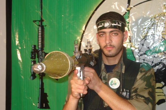 الشهيد المجاهد/ إبراهيم محمود الفرا 