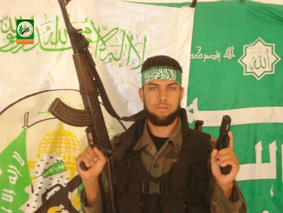 الشهيد القسامي / معتز عبد الرازق أبو شهلا