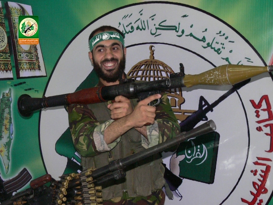 الشهيد القسامي/ أحمد محمد الأسطل