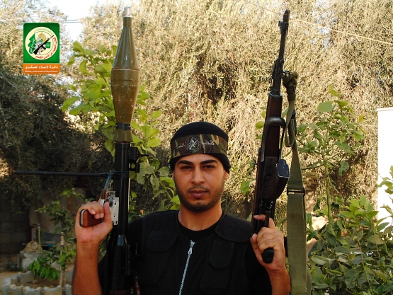 الشهيد القسامي/ أحمد سليمان أبو الحسن