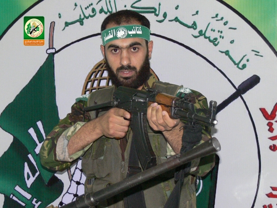 الشهيد القسامي/ أحمد محمد الأسطل