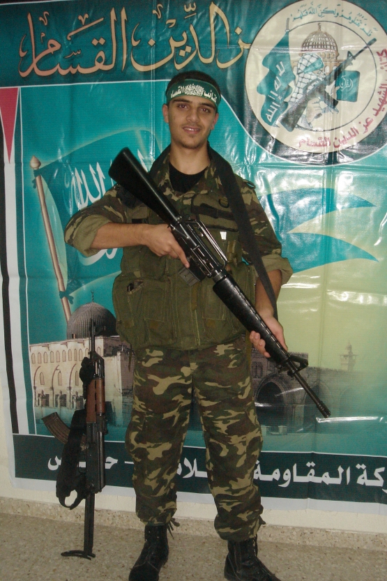 الشهيد القسامي/ محمود زكي خضر