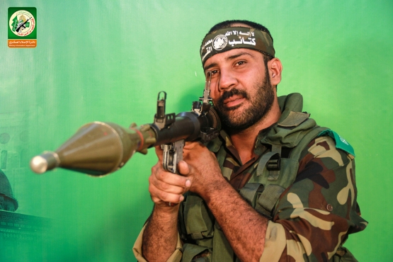 المجاهد القسامي/ حسين خضر سليم