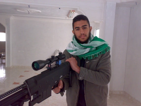 الشهيد القسامي / محمود عطية محمد الحمايدة