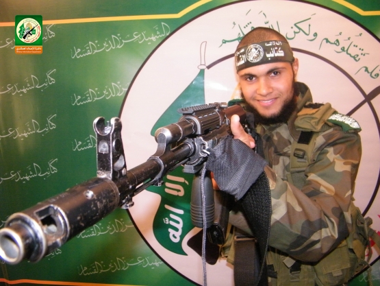 الشهيد القسامي / محمود يوسف العبادلة 