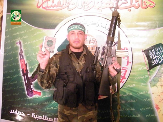 الشهيد القسامي / محمد زكي النجار 