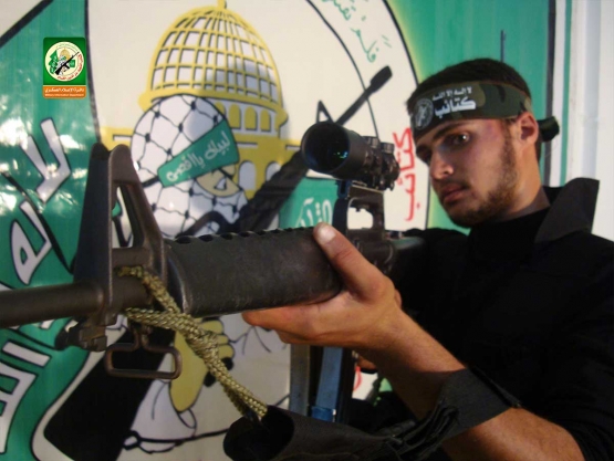 الشهيد القسامي / عطا مجدي الأغا