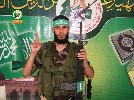 الشهيد المجاهد/ عبد العزيز سمير عبد العزيز أبو زعيتر