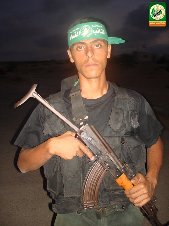 الشهيد القسامي/ توفيق رياض قنن