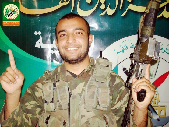 الشهيد القسامي/ أحمد محمد أبو حصيرة