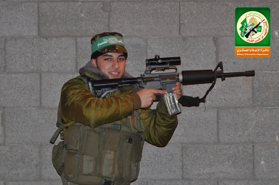 الشهيد القسامي/ زكريا علاء البطش 