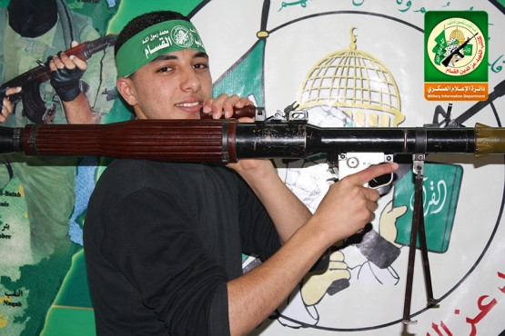 الشهيد القسامي/ زكريا علاء البطش 