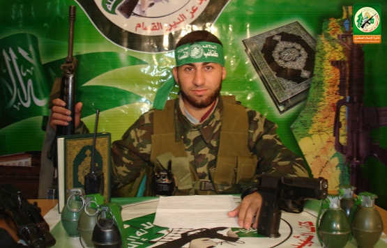 الشهيد القسامي/ أشرف عبد الحكيم الإسي