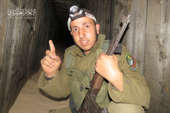 الشهيد القسامي / عز الدين ناهض العويطي