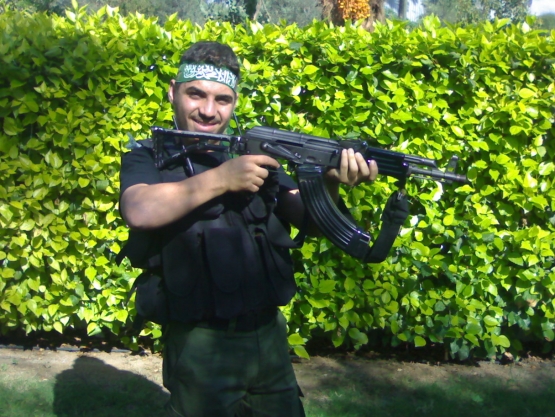 الشهيد القسامي علي محمود جندية