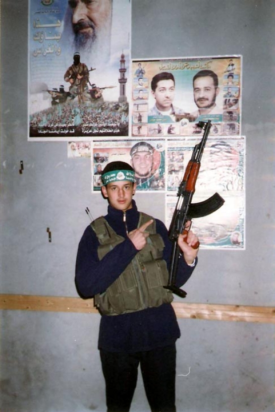 الشهيد القسامي/ أحمد عطا جحا