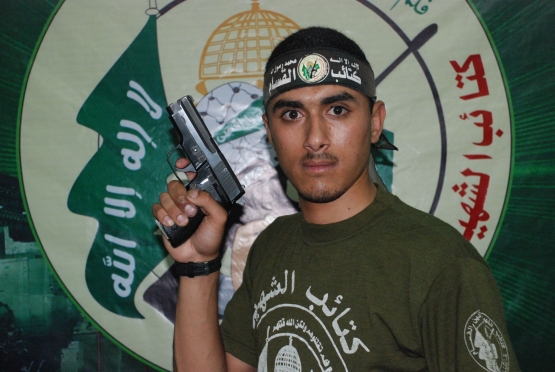 الشهيد القسامي عائد جمال حمدية