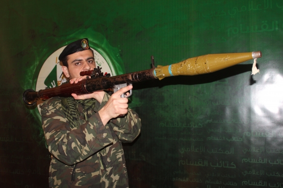 الشهيد القسامي/ أمجد عدنان محمد الهندي