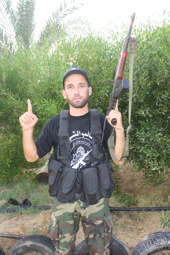 الشهيد القسامي/ رفعت يوسف عامر