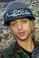  أسامة خالد أبو عنزة